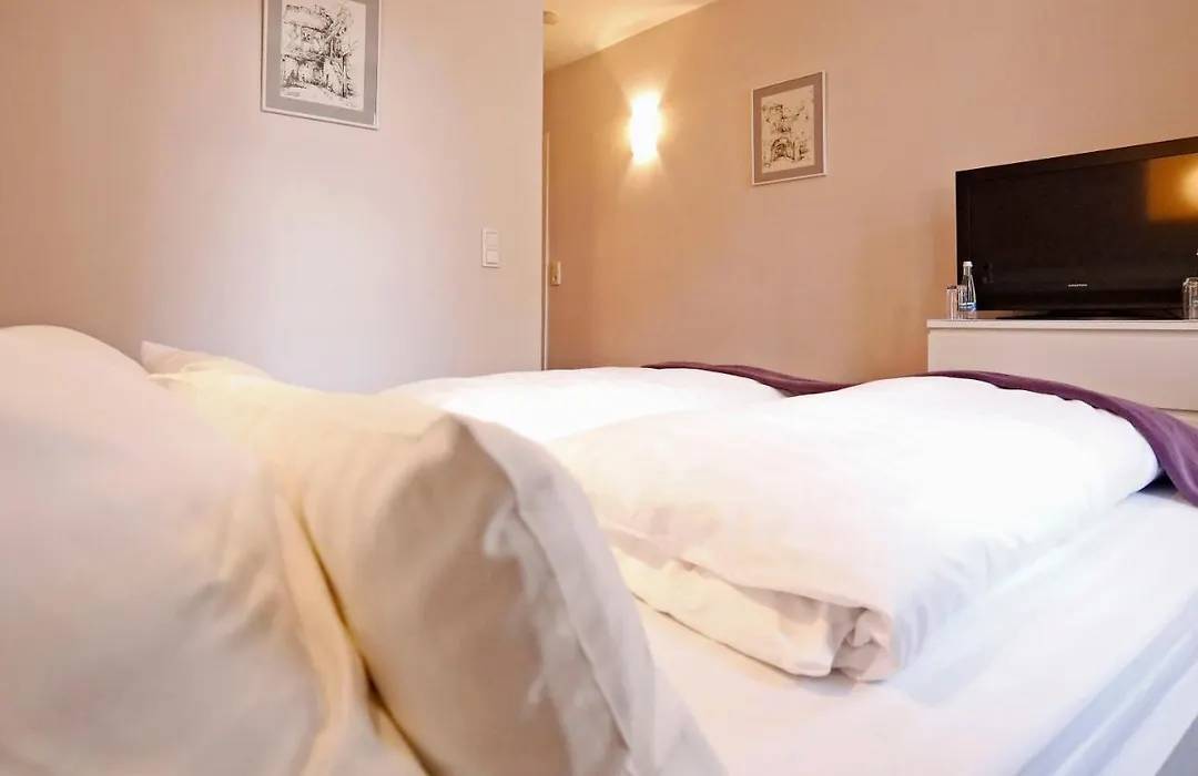 WEINreich, Gästezimmer&Weinstube-1